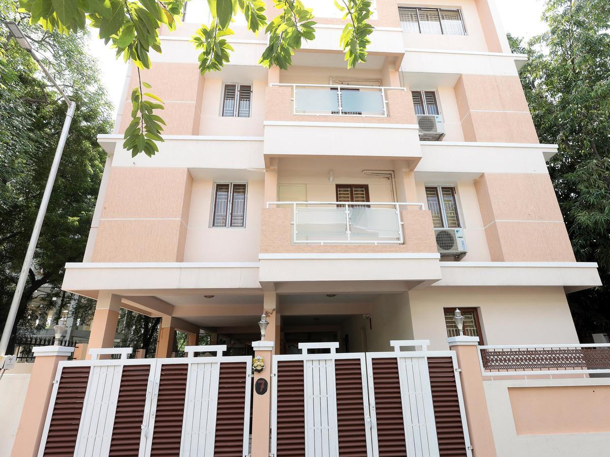 Oyo 6339 Preetham Nivas Chennai