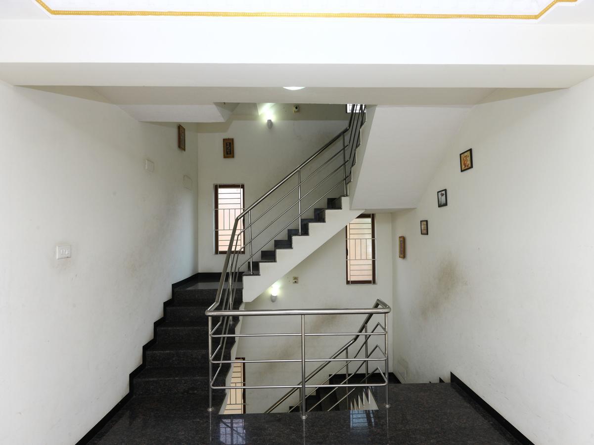 Hotel Oyo 6339 Preetham Nivas
